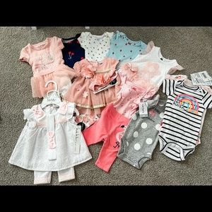 Lot of baby girl clothes (NB-3months)